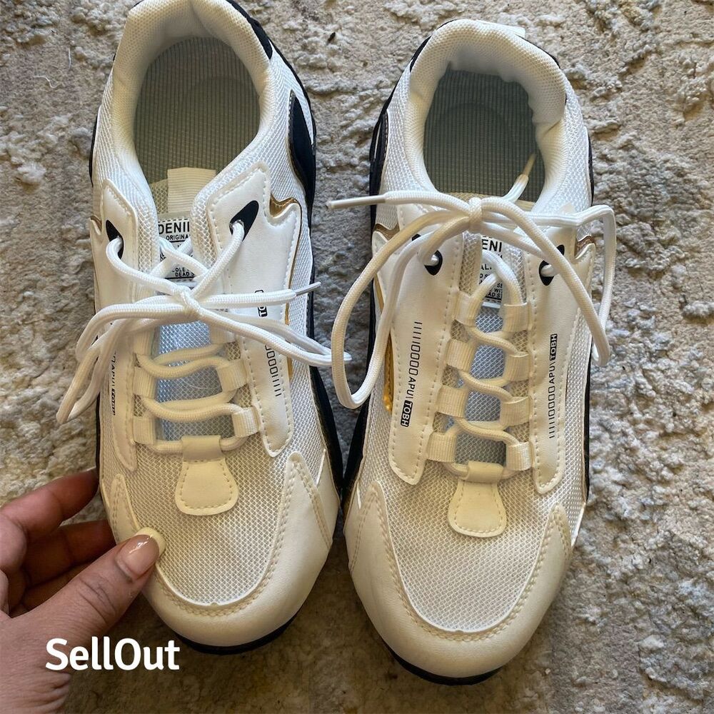 Women's White Sneakers Gold Accents Size 10 Casual Lace Up Shoes